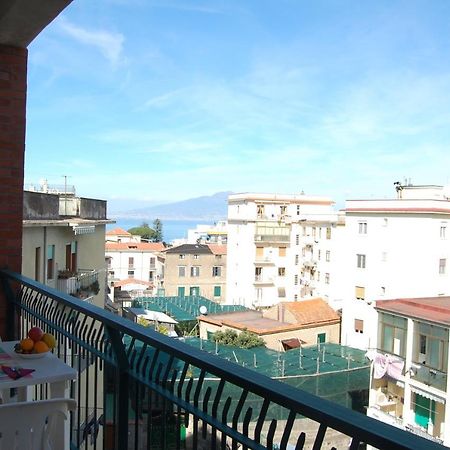 La Reginella Apartment Сорренто Экстерьер фото